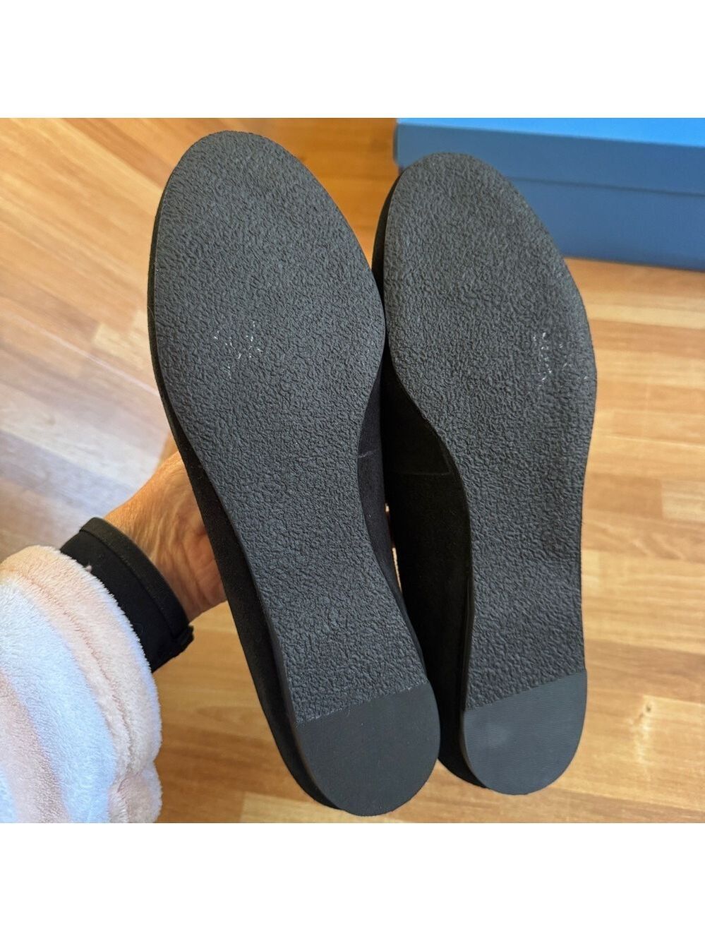 Jack Rogers Black Suede Pirate Skull Beaded Loafer Flats. Size 8.5 - Picture 3 of 11